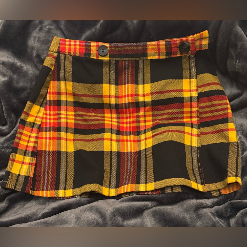 Forever 21 wrap around mini skirt size medium